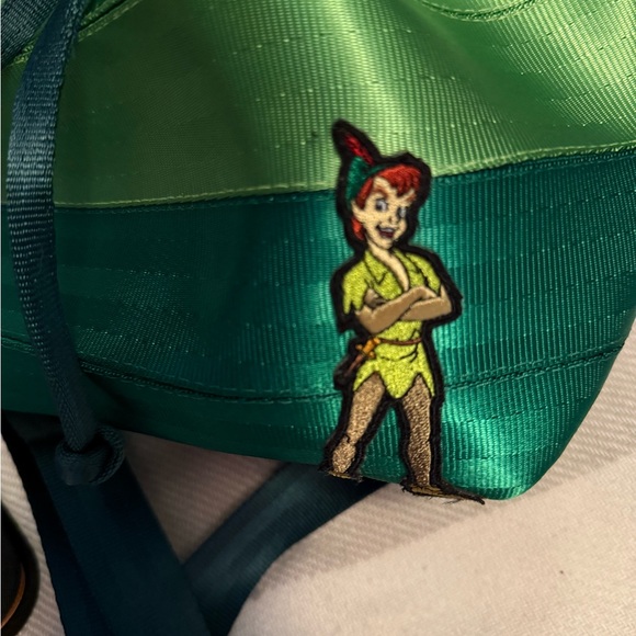 Harvey’s Disney Peter Pan set - Picture 7 of 9